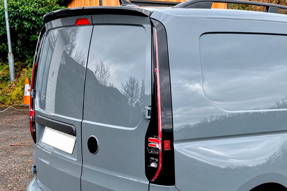Volkswagen Caddy 2020- Spoiler (2-drzwi, czarny połysk) Image