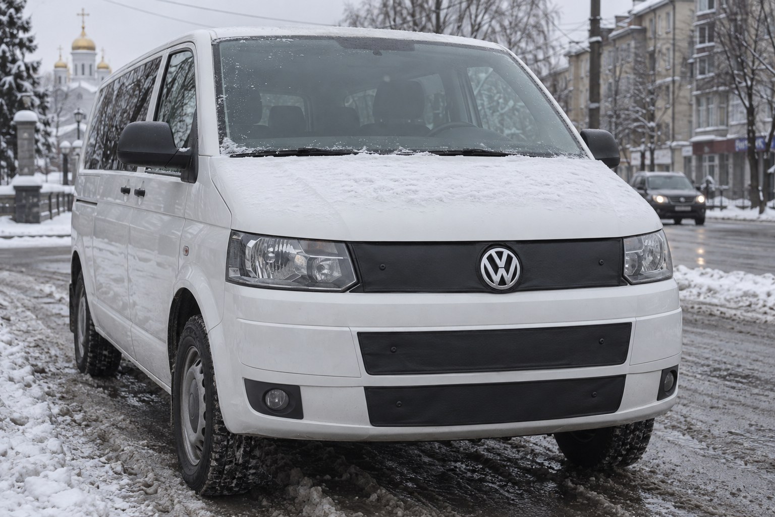 Zimowa osłona do Volkswagen T4, T5, T6 i Caddy: górna, dolna czy obie