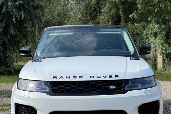 Range Rover Sport L494 2018–2022: montaż body kitu SVR – nasze realizacje Zdjęcie 19