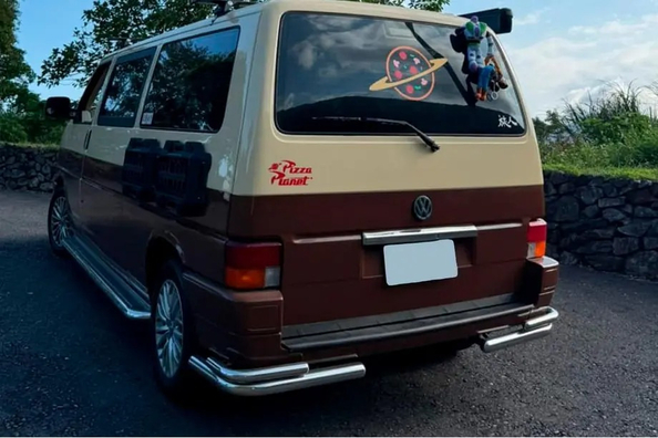 Volkswagen T4 na camping i w teren: montaż przedniego orurowania, progów bocznych i tylnych narożników Zdjęcie 16