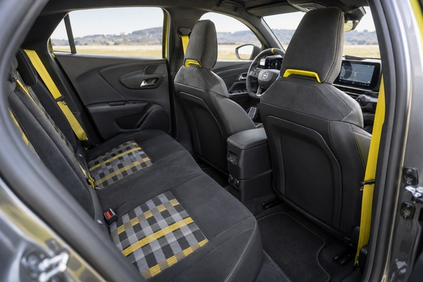 Opel Corsa GSE: elektryczny hot hatch o mocy 281 KM – zamówienia od 39 900 €