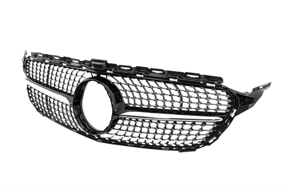 Mercedes C-class W205 2014-2021 Przedni grill Diamond Black (do Avantgarde/AMG-Line/C43 AMG) 2014-2021, bez kamery Zdjęcia 2