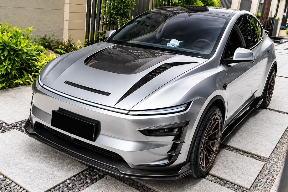 Tesla Model Y 2020- Zestaw body kitu Carbon Aerokit (dla 2025+) Zdjęcia 1