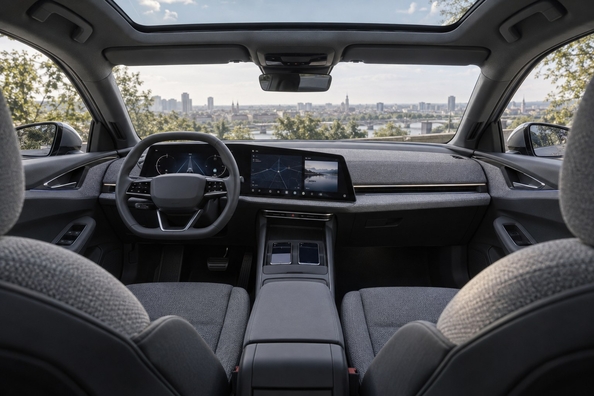 Audi A2 e-tron: pokazany w Paryżu — elektryczny kompakt, zasięg do 646 km od 38 200 €