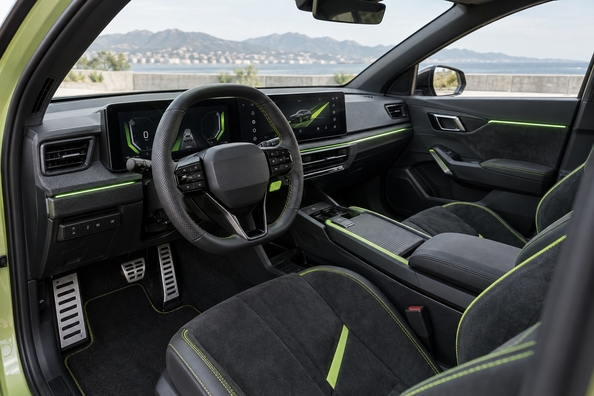 Kia EV3 GT, EV4 GT i EV5 GT: trzy sportowe elektryki Kia dla Europy — 292–306 KM, napęd AWD i do 537 km zasięgu Zdjęcie 1