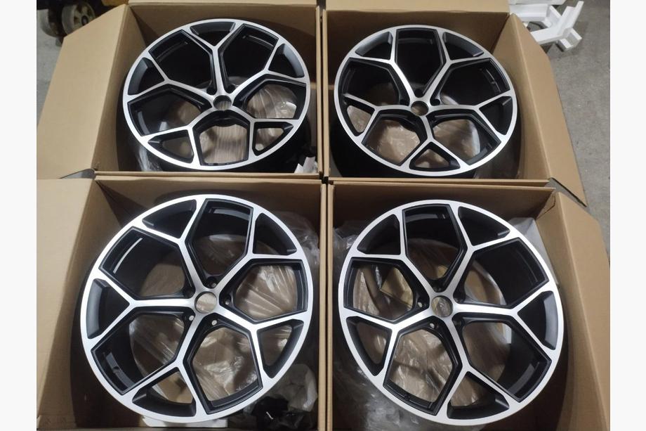 Audi Q8 2018- Kute felgi OEM R22 V4 (Zestaw 4 szt.) Zdjęcia 15