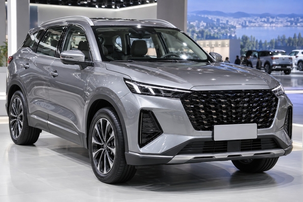 Chery Tiggo 7 2027: lifting budżetowego SUV-a – nowe wnętrze i zmiany na zewnątrz Zdjęcie 2