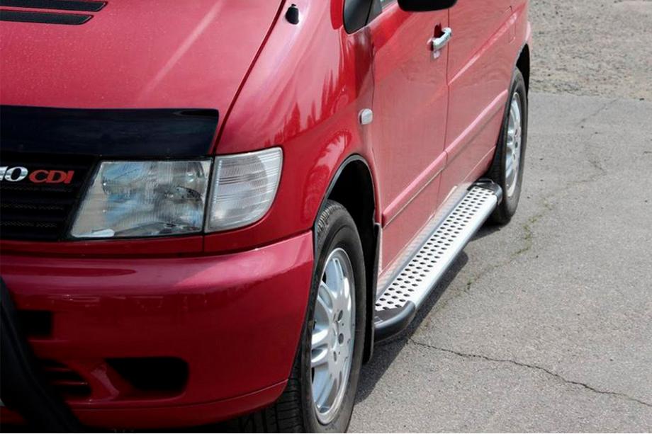 Mercedes Vito W638 1996-2003 Progi Boczné Allmond Grey (2 szt., Aluminium) Image