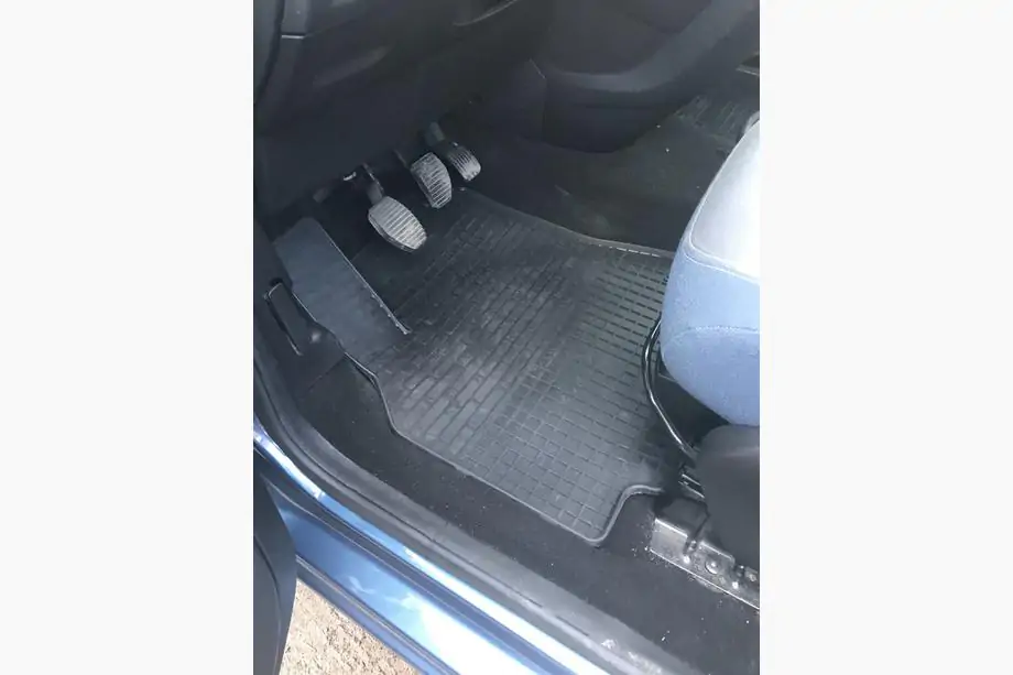 Peugeot Partner Tepee 2008-2018 Dywaniki Gumowe Stingray Zdjęcia 3