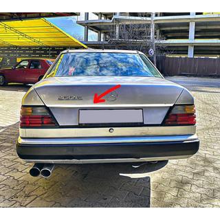 Listwa na klape bagaznika stal nierdzewna Mercedes E-class W124 1984–1997 zdjęcia 1