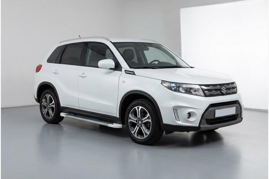Suzuki Vitara 2015- Progi Boczné Allmond White (2 szt., Aluminium) Image