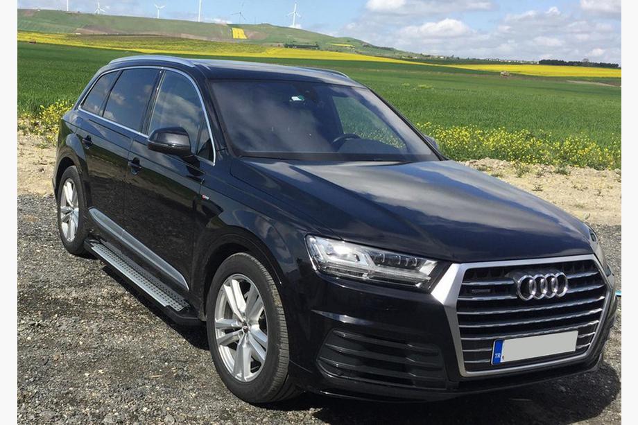 Audi Q7 2015–2026 Progi boczne Allmond Grey (2 szt., aluminium) Image