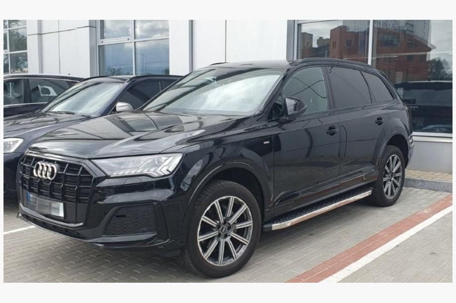 Audi Q7 2015–2026 Progi Boczné BlackLine (2 szt., Aluminium) Image