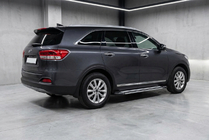 Kia Sorento III UM 2014-2020 Progi Boczné Rainbow (2 szt., Aluminium) zdjęcia 1