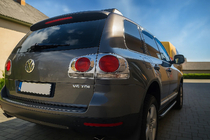 Volkswagen Touareg 2002–2010 Chromowane Nakladki na Tylne Lampy 2008-2011 (2 szt., plastik) zdjęcia 1