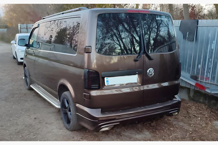 Volkswagen T5 Caravelle 2004-2010 Tylna dolna nakładka Sport 2 (zagruntowana do lakierowania) Zdjęcia 7