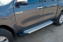 Toyota Hilux 2015- Progi boczne Allmond Grey (2 szt., aluminium) zdjęcia 1