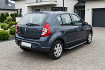 Dacia Sandero 2007-2013 Progi Boczné Maya V1 (2 szt., Aluminium) zdjęcia 1