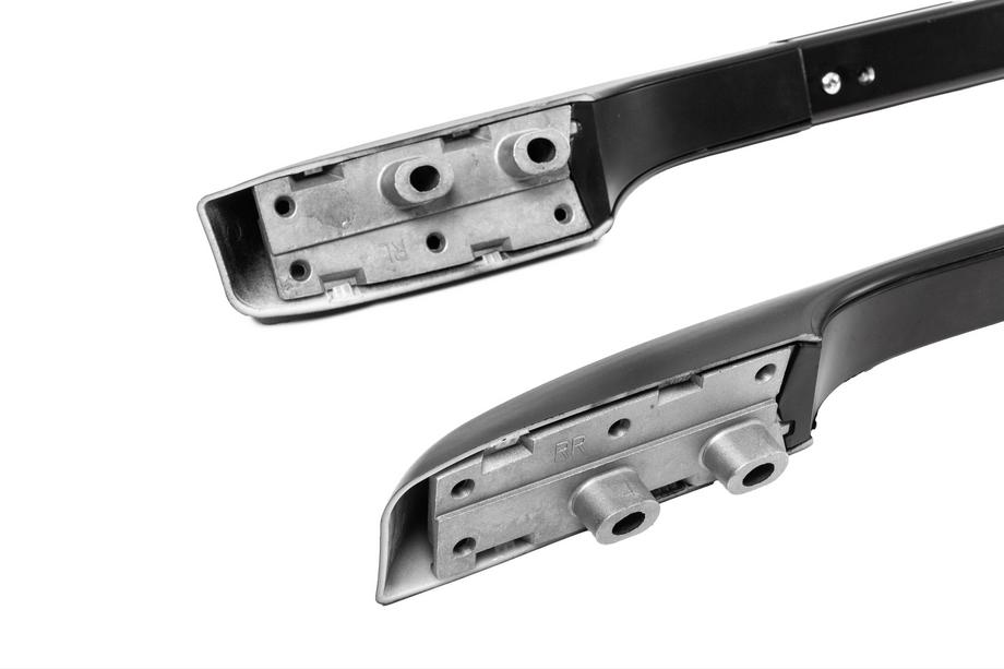 Toyota Land Cruiser 200 2007-2021 Relingi Dachowe Oryginalny Design Premium Black (2 szt.) Zdjęcia 11