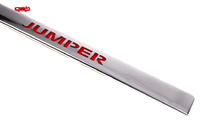 Citroen Jumper 2007-2025 Listwa chromowana nad tablicą rejestracyjną z czerwonym LED (stal nierdzewna) zdjęcia 3