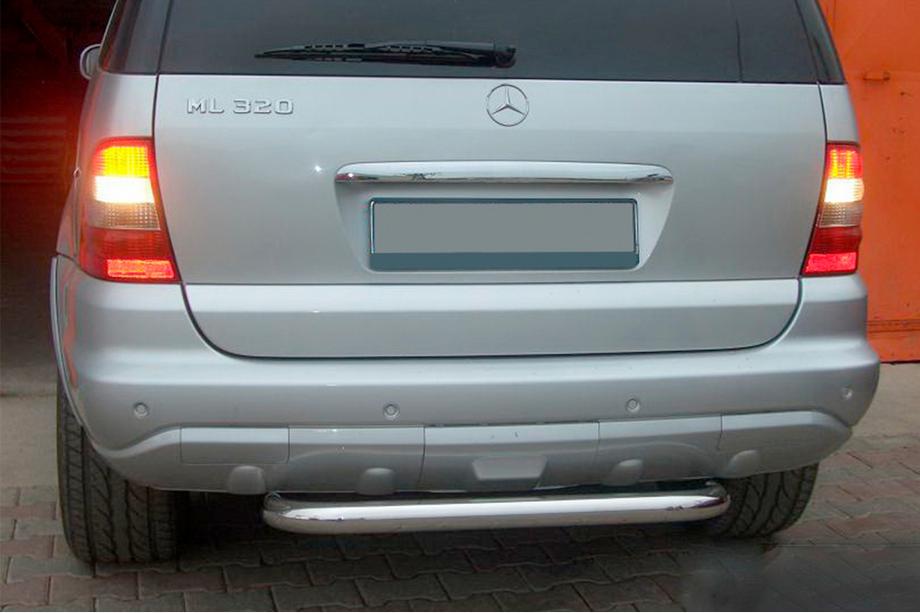 Mercedes ML W163 1997-2005 Tylna Belka AK006 (Stal Nierdzewna) Image