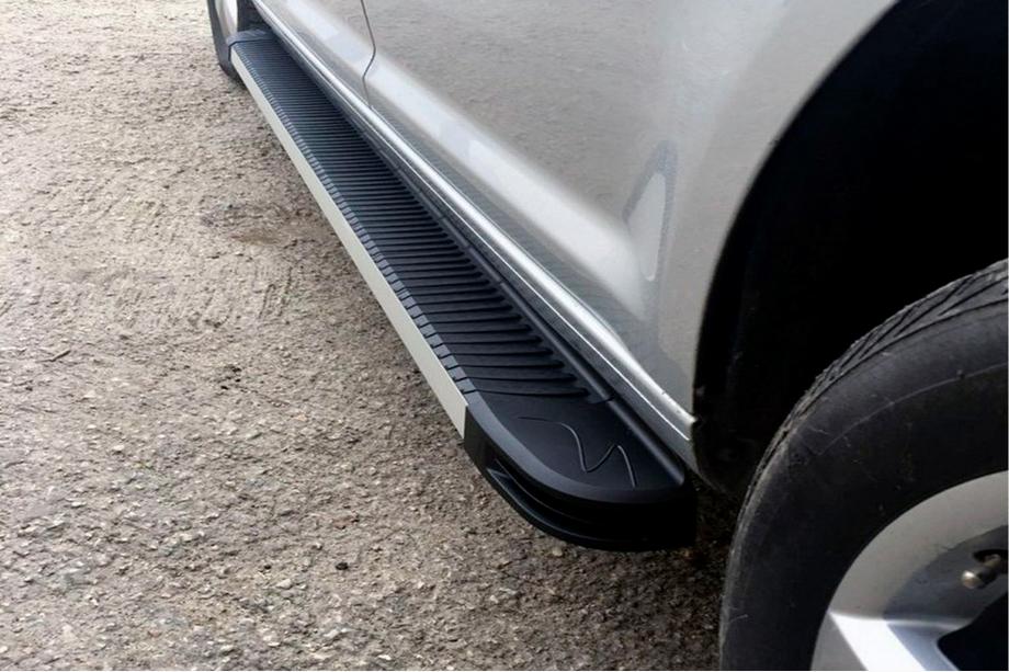 Volkswagen Caddy 2010-2015 Progi Boczne MAYA (2 szt., Aluminium) Image