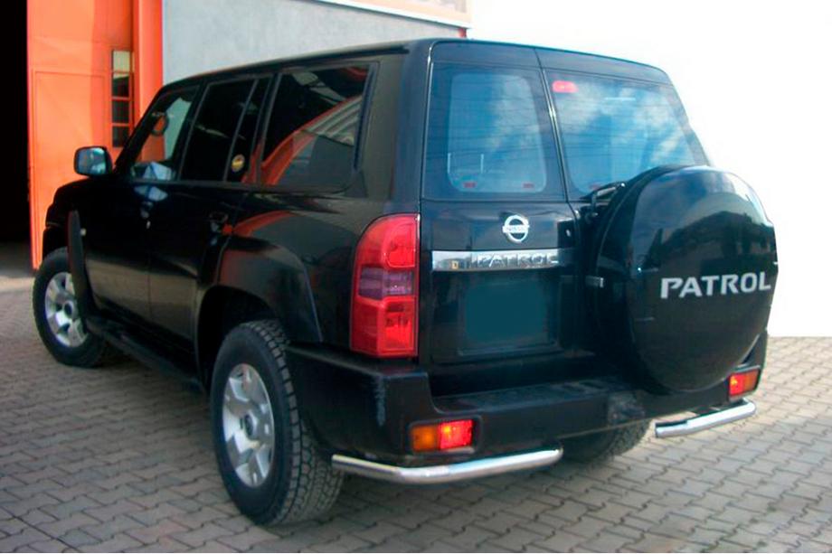 Nissan Patrol Y61 1997-2011 Tylne narożniki AK003 (2 szt, stal nierdzewna) Image