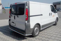 Renault Trafic 2001–2015 Tylny ochraniacz z narożnikami (stal nierdzewna) zdjęcia 1