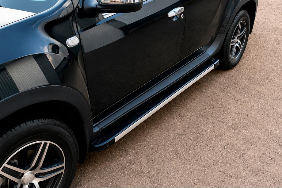 Dacia Duster 2008-2018 Progi Boczné Maya V1 (2 szt., Aluminium) Image