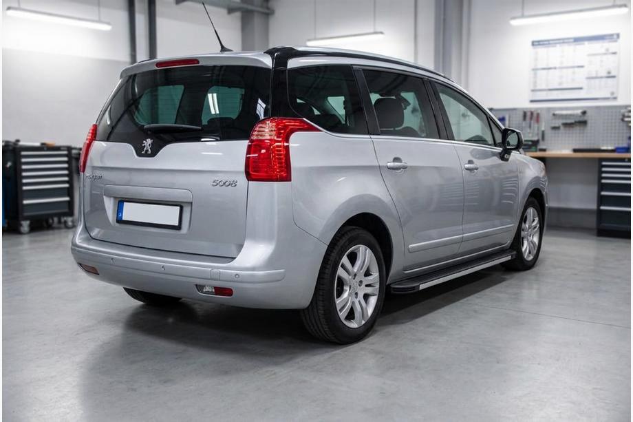 Peugeot 5008 2009-2016 Progi Boczné Maya V1 (2 szt., Aluminium) Image