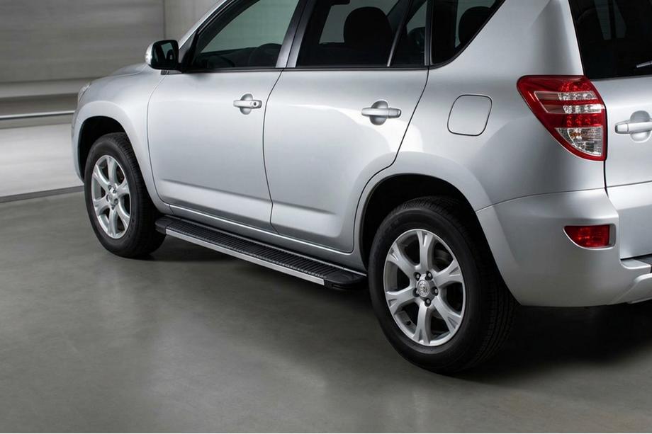 Toyota Rav 4 2006-2013 Progi Boczné Maya V1 (2 szt., Aluminium) Image