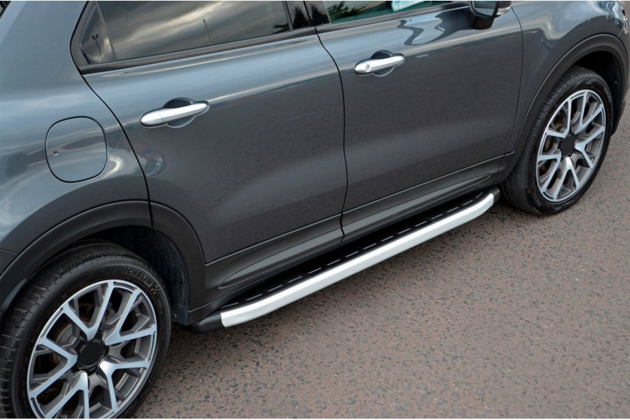 Fiat 500X 2014-2024 Progi Boczné Fullmond (2 szt., Aluminium) Image