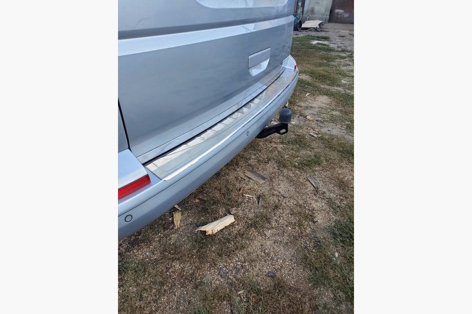 Volkswagen T6 2015-2024 Nakładka na Tylny Zderzak Omsa Połysk (1 Drzwi, Stal Nierdzewna) Image