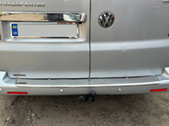 Volkswagen T5 Multivan 2003–2010 Listwa ze stali nierdzewnej nad tablicą rejestracyjną do tylnych drzwi skrzydłowych zdjęcia 6