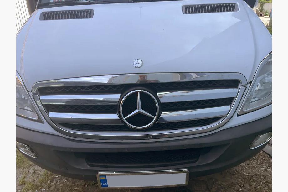 Mercedes Sprinter W906 2006–2018 Obramowanie Atrapy Chromowane (2006-2013, Stal Nierdzewna) Carmos - Turecka Stal Nierdzewna Image