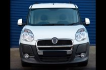 Fiat Doblo II 2010-2022 Nakładki na grill (2010-2015, komplet, stal nierdzewna) Carmos - Turecka Stal Nierdzewna zdjęcia 2