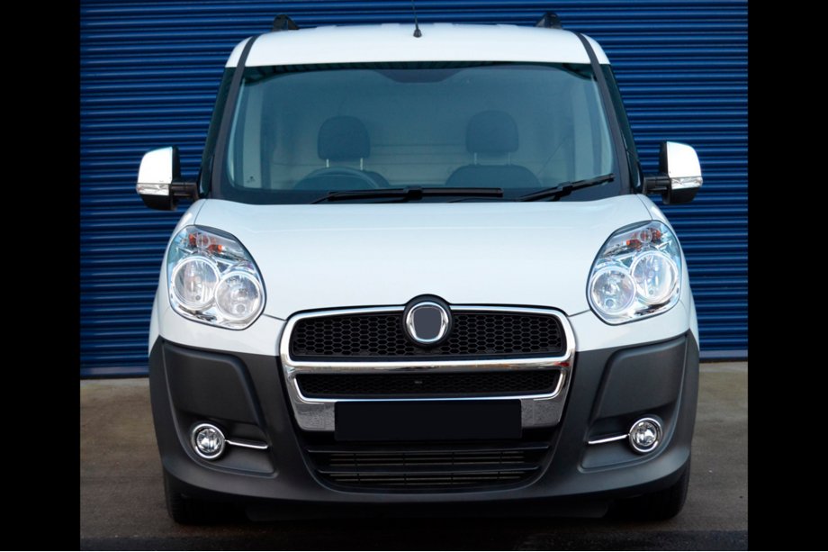 Fiat Doblo II 2010-2022 Nakładki na grill (2010-2015, komplet, stal nierdzewna) Carmos - Turecka Stal Nierdzewna Zdjęcia 2