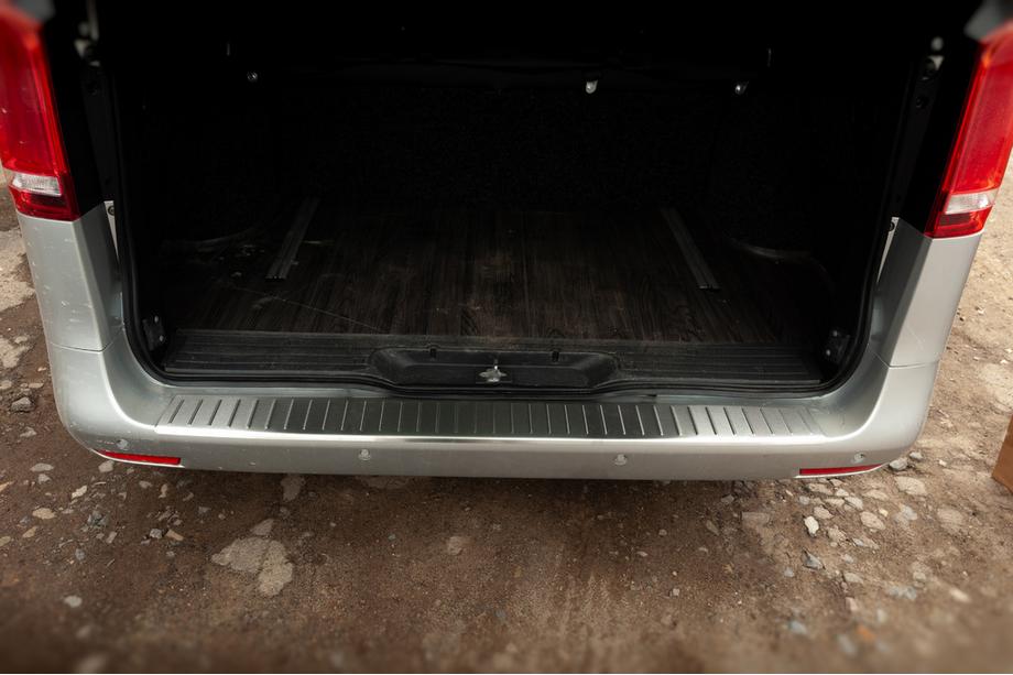 Mercedes Vito/V-class W447 2014- Nakładka na tylny zderzak OmsaLine Stal Nierdzewna Matowy Image