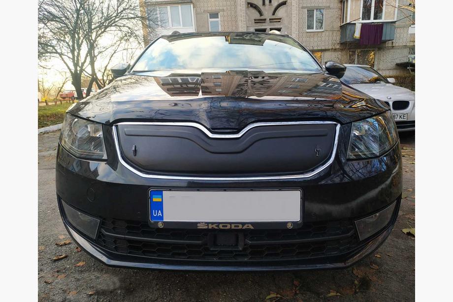 Skoda Octavia III A7 2013-2019 Zimowa osłona na grill (2013-2017) Matowy Image