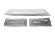 Volkswagen T5 Caravelle 2004-2010 Nakładki na wewnętrzne progi (Omsa, stal nierdzewna) 3 Nakładki na Progi zdjęcia 2