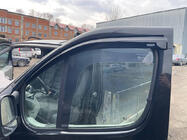 Opel Vivaro 2001–2015 Deflektory Okien (2 szt, Niken) zdjęcia 1