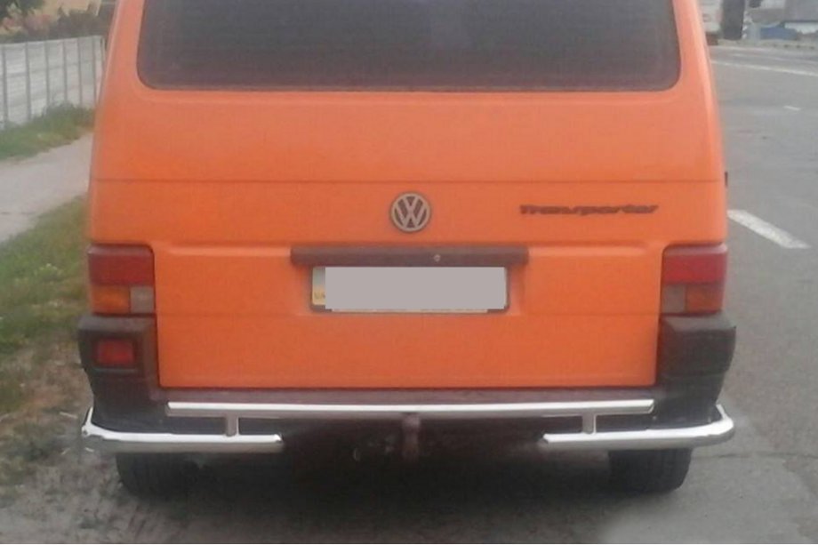 Volkswagen T4 Transporter 1990-2003 Tylna Belka AK003-2 (Stal Nierdzewna) Image