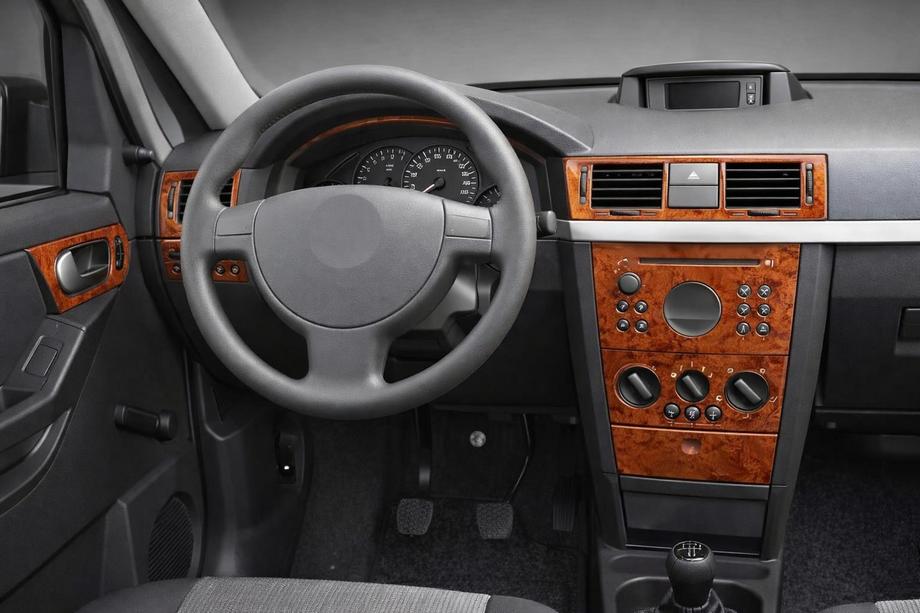 Opel Meriva 2002-2010 Nakładki na Deskę Rozdzielczą Carbon Image