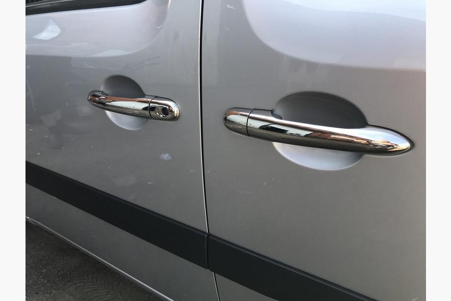 Renault Kangoo 2008–2020 Nakładki na klamki drzwi ze stali nierdzewnej 4 szt, Carmos - Stal Turecka Zdjęcia 2