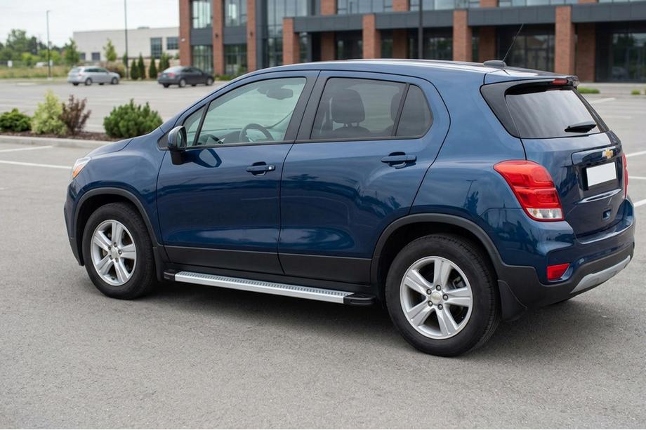Chevrolet Trax 2012-2023 Progi Boczne Maya V2 (2 szt., Aluminium) Image