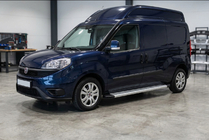 Fiat Doblo II 2010-2022 Progi Boczne Maya V2 (2 szt., Aluminium) zdjęcia 1