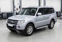 Mitsubishi Pajero Wagon IV 2006-2021 Progi Boczne Maya V2 (2 szt., Aluminium) zdjęcia 1