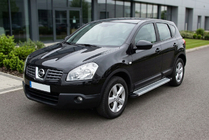 Nissan Qashqai 2007-2010 Progi Boczne Maya V2 (2 szt., Aluminium) zdjęcia 1