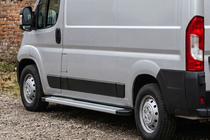 Peugeot Boxer 2006-2025 Progi Boczne Maya V2 (2 szt., Aluminium) zdjęcia 1