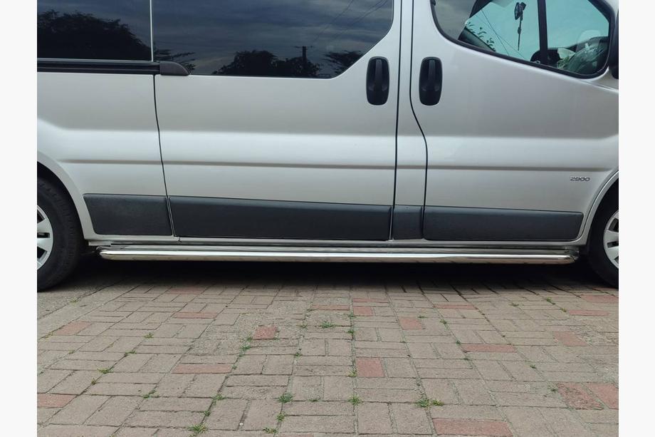 Renault Trafic 2001–2015 Progi Boczné Premium (2 szt., Stal Nierdzewna) Zdjęcia 12
